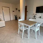Elegance Castiona Apartamento